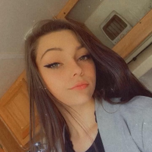 Profile Picture of Kathereen Dunn (@kathydunn37) on Poshmark