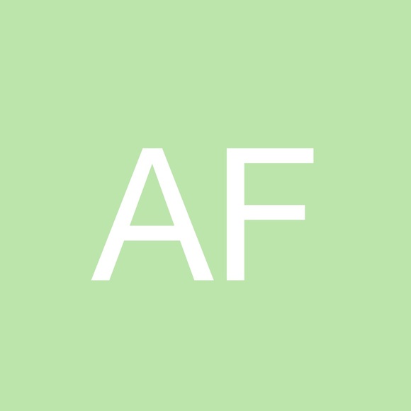 Profile Picture of Anastasia Fedorov (@anastasiafedoro) on Poshmark