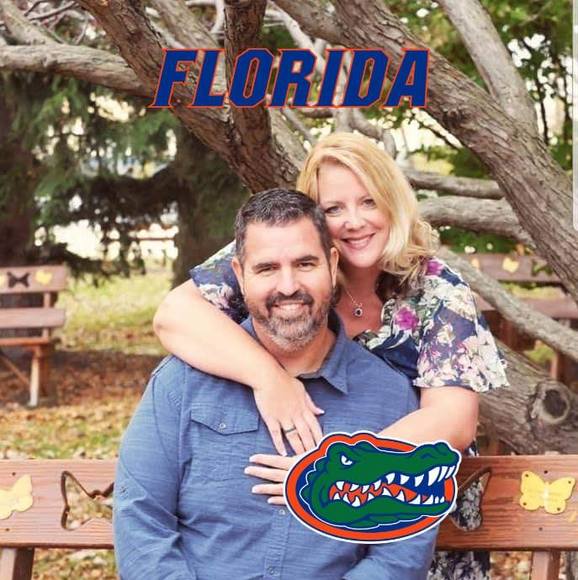 Profile Picture of Liz Liedka (@lizzie2072) on Poshmark