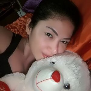 Profile Picture of Sharon Yap Laurie (@LaurieYap) on Twitter