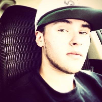 Profile Picture of Trevor Adair (@Tr3eazyBeatz) on Twitter