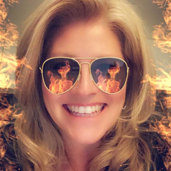Profile Picture of Rebecca Mountain torres (@beckymtn1) on Poshmark