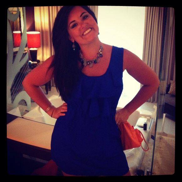 Profile Picture of Haley Wallace (@haleymartin) on Poshmark