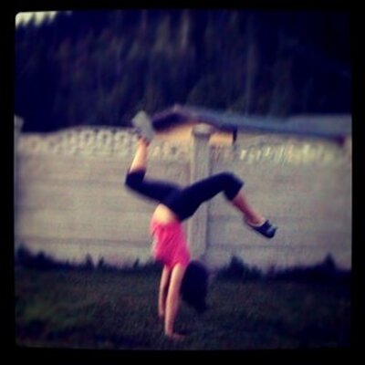 Profile Picture of Jo Vandenberg-Clark (@jo_vandenberg) on Twitter