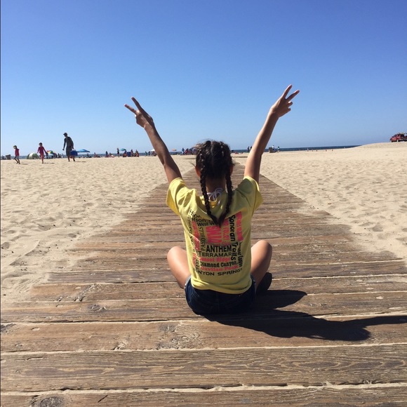 Profile Picture of Angela Khammo (@angelakhammo) on Poshmark