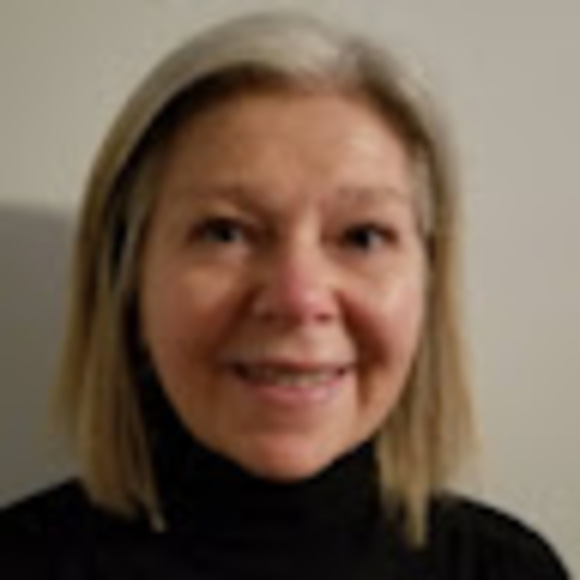 Profile Picture of Julie Laurendeau (@julielaurend962) on Poshmark