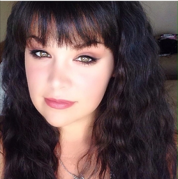 Summer Scott - Poshmark Profile Picture of Summer Scott (@summerscott871) on Poshmark