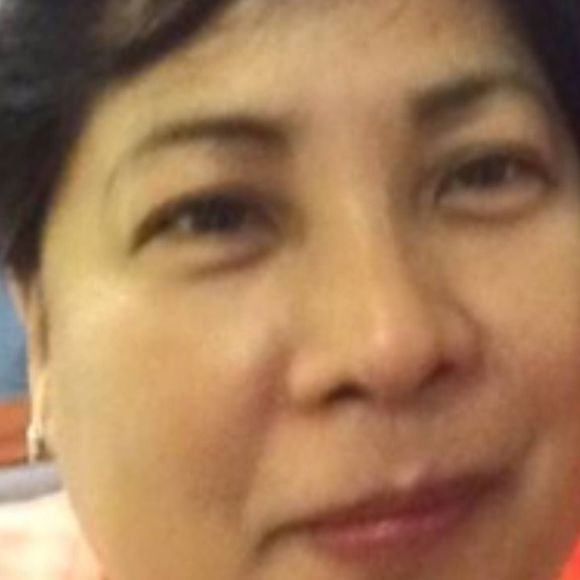 Profile Picture of Lallaine b oandasan Oandasan (@oandasan_l) on Poshmark