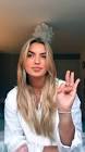 Profile Picture of   Word vaak een bitch of... (@boanna.x) on Tiktok