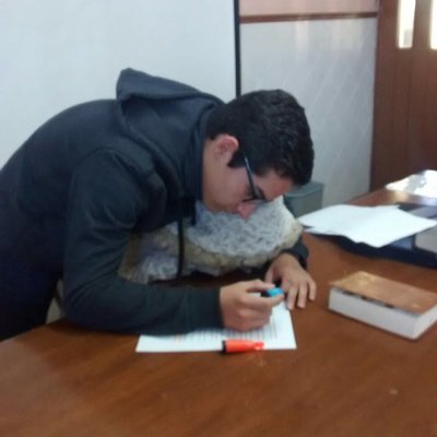 Profile Picture of laura zamarron (@l_auzam) on Twitter