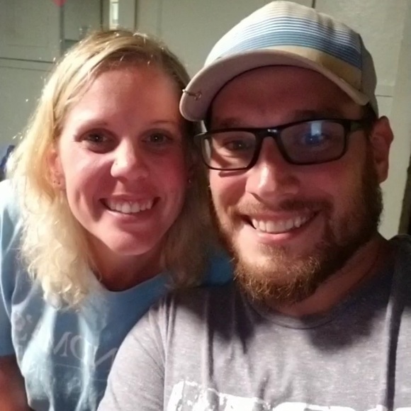 Profile Picture of Mandy Schoenbauer (@mandyschoen) on Poshmark