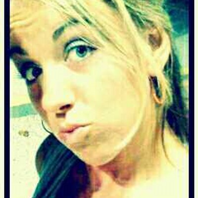 Profile Picture of Rose Kramer (@1992chicka) on Twitter