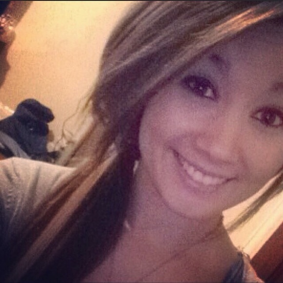 Profile Picture of Megan Knoblock (@meganknoblock) on Poshmark