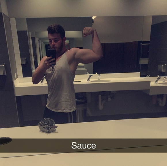 Profile Picture of Travis Walters (@traviswalters) on Poshmark