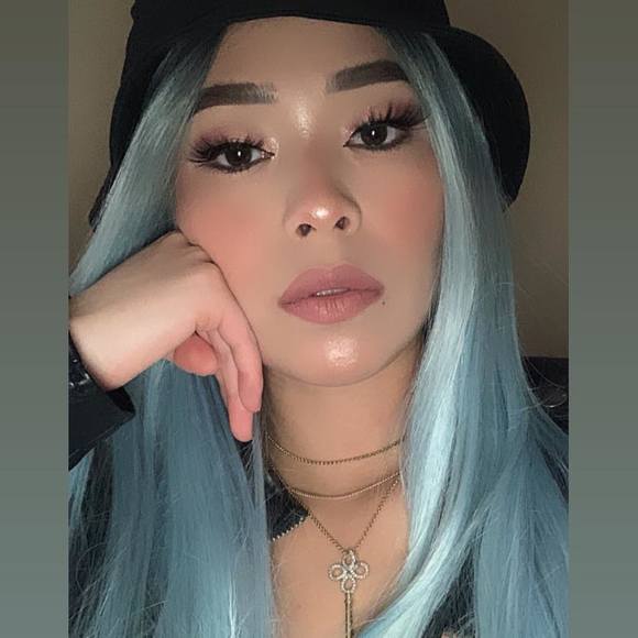 Nancy Xiong - Poshmark Profile Picture of Nancy Xiong (@nancyxiong) on Poshmark