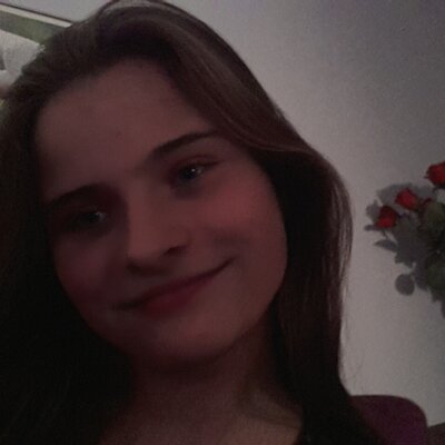 Profile Picture of Vanesa Neiwert (@vanesaneiwert) on Twitter