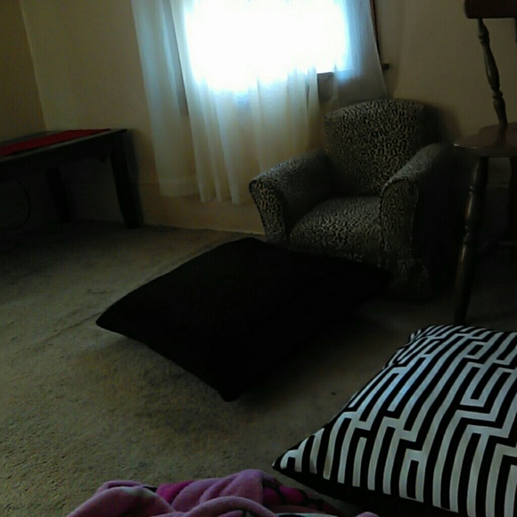 Profile Picture of Jayne Sprecker (@peabz13) on Poshmark