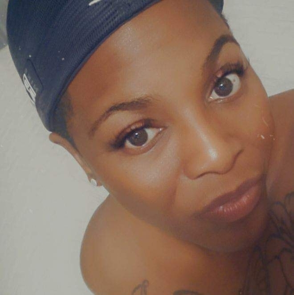 Profile Picture of Borahdequeen Smith (@the1mssmith) on Poshmark