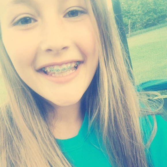 Profile Picture of Audrey Irvin (@audreydancer7) on Poshmark