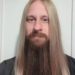 Profile Picture of Stephen Wiles (@Pinktera) on Facebook