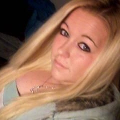 Profile Picture of Amberlyn Adkins (@a7x_punkr_chik) on Myspace