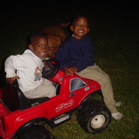 Lynne Bryant griffin - Poshmark Profile Picture of Lynne Bryant griffin (@lcerden) on Poshmark