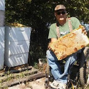 Profile Picture of Papa Mark's Honey Farm (@papamarkshoneyfarm5036) on Youtube