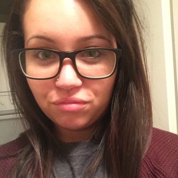 Profile Picture of Karisha Dummers (@karisha1234) on Poshmark