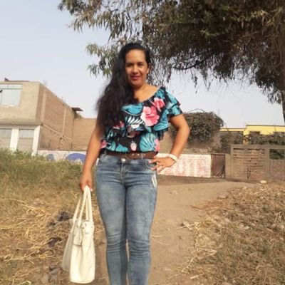 Profile Picture of Lizbeth Escobedo (@lizbeth83leo) on Twitter