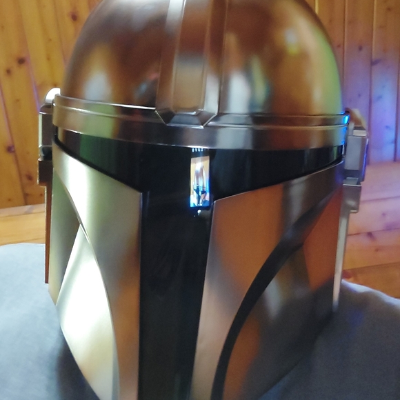 Profile Picture of Demora Gun nut (@demora87) on Poshmark