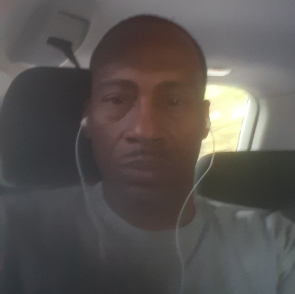 Profile Picture of Joseph Lumpkin (@jlumpkin8309) on Poshmark