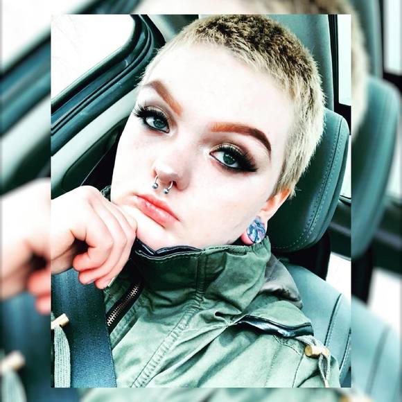 Profile Picture of Brianna Van sickle (@squidqueen42013) on Poshmark