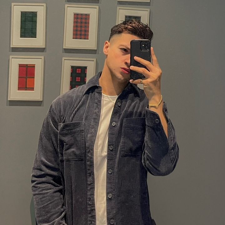 Eau de Edward - Tiktok Profile Picture of Eau de Edward (@edwardbecquer) on Tiktok