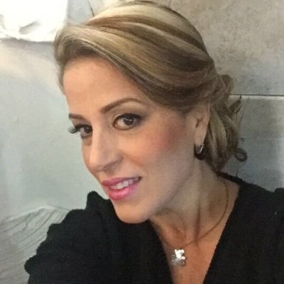 Profile Picture of Rosa Valentin (@rosvalent) on Twitter