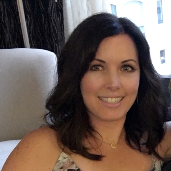 Profile Picture of Joanna Gritter (@jmsg33) on Poshmark