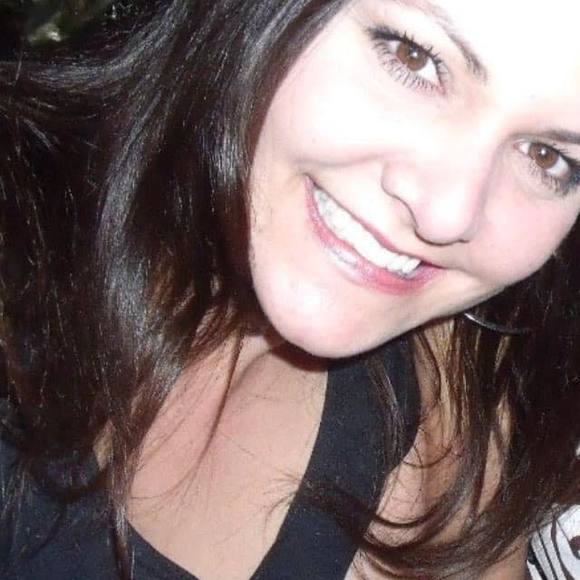 Profile Picture of Dannyal Velasco (@dvelasco220) on Poshmark