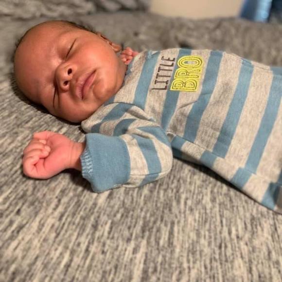 Profile Picture of Kenneth Willis (@kennyboo39th) on Poshmark