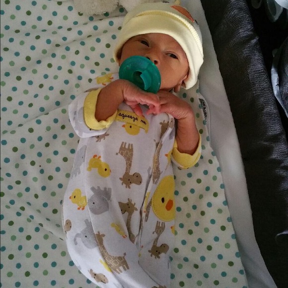 Profile Picture of Myrna Ross (@myrnaross) on Poshmark