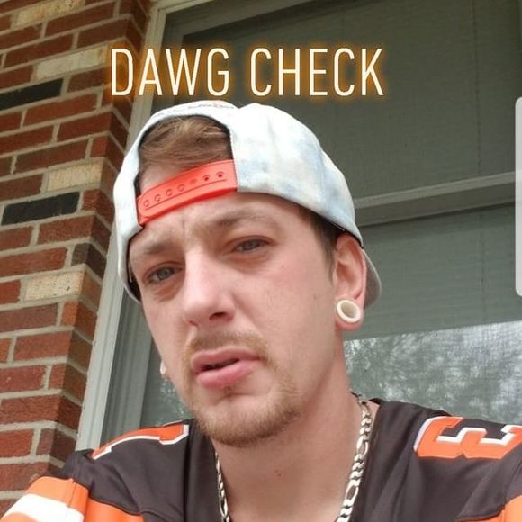 Profile Picture of Justin Barker (@bark27) on Poshmark