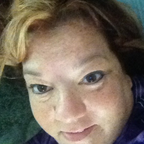 Profile Picture of Tasha Hemphill (@tashahemphill) on Poshmark