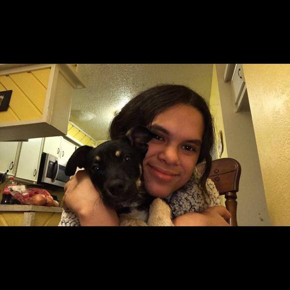 Profile Picture of Ariella Anaya (@ariellaanaya) on Poshmark