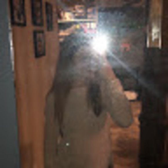 Profile Picture of Olivia Pudelko (@oliviapudelko) on Poshmark