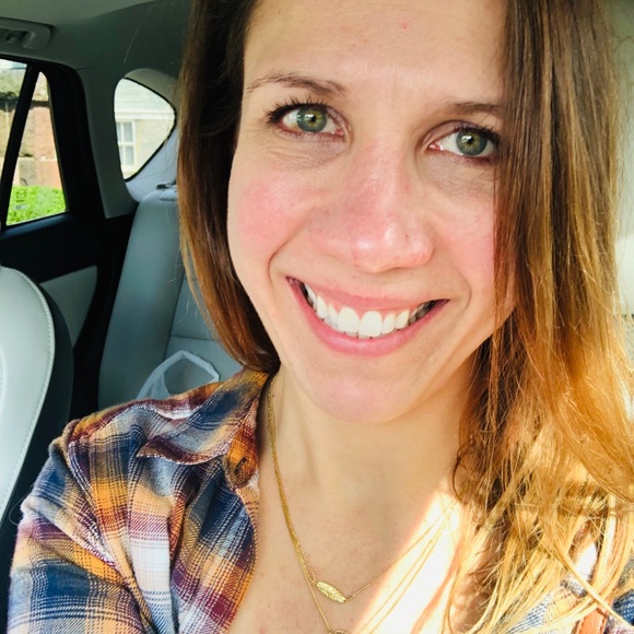 Stacy Canepari - Poshmark Profile Picture of Stacy Canepari (@stacy_marie3) on Poshmark