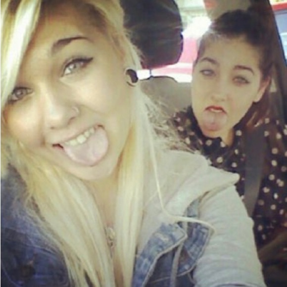 Profile Picture of Kenneth Beale (@y0urxn4me_) on Poshmark