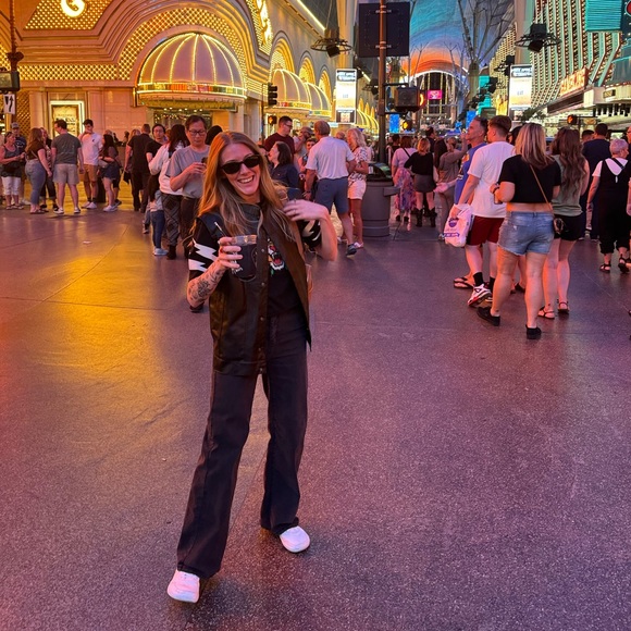 Profile Picture of Kiley Bruna (@kschw11) on Poshmark