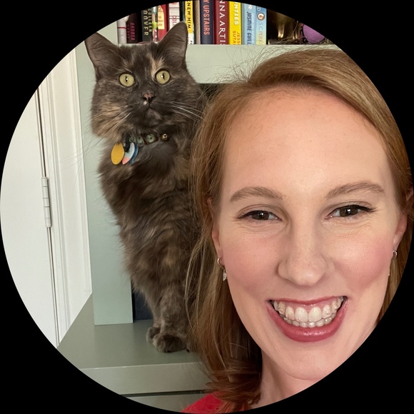 Profile Picture of Kelly Hickman (@kelso11987) on Poshmark