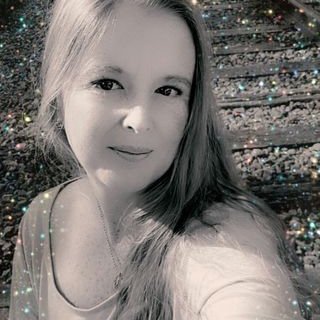 Profile Picture of Mandy Maples (@MandyMaples) on Twitter