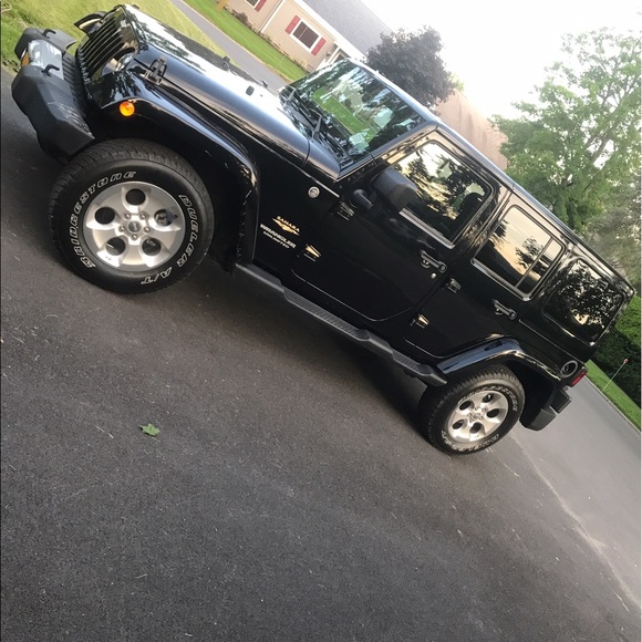 Profile Picture of David Mallozzi (@dnm5223) on Poshmark