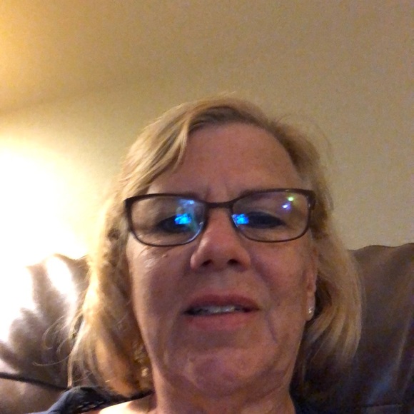 Profile Picture of Jane Schwerke (@jmschwerke) on Poshmark