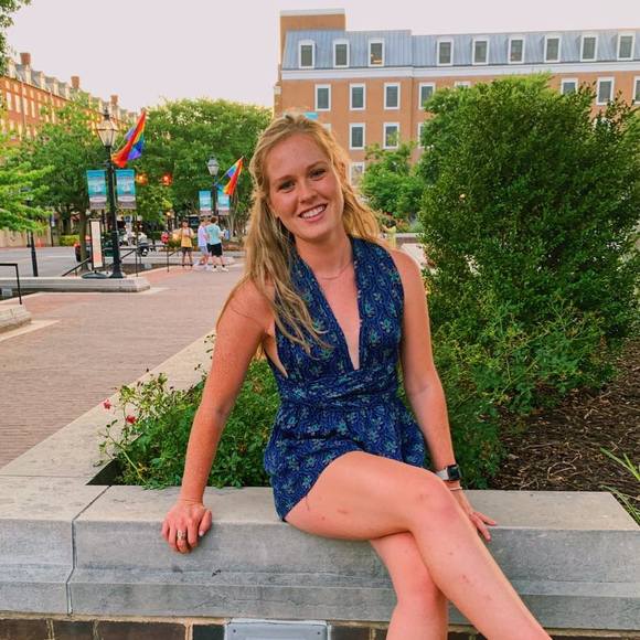 Profile Picture of Erin Liddy (@erinliddy) on Poshmark